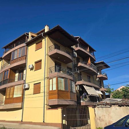 Luxury City Centre Appartment Iva Sliven Exterior photo