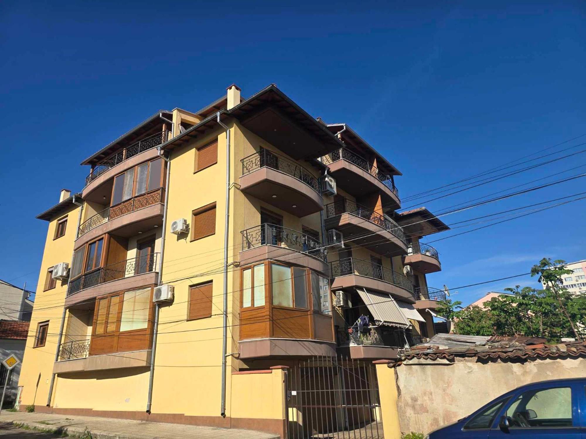 Luxury City Centre Appartment Iva Sliven Exterior photo
